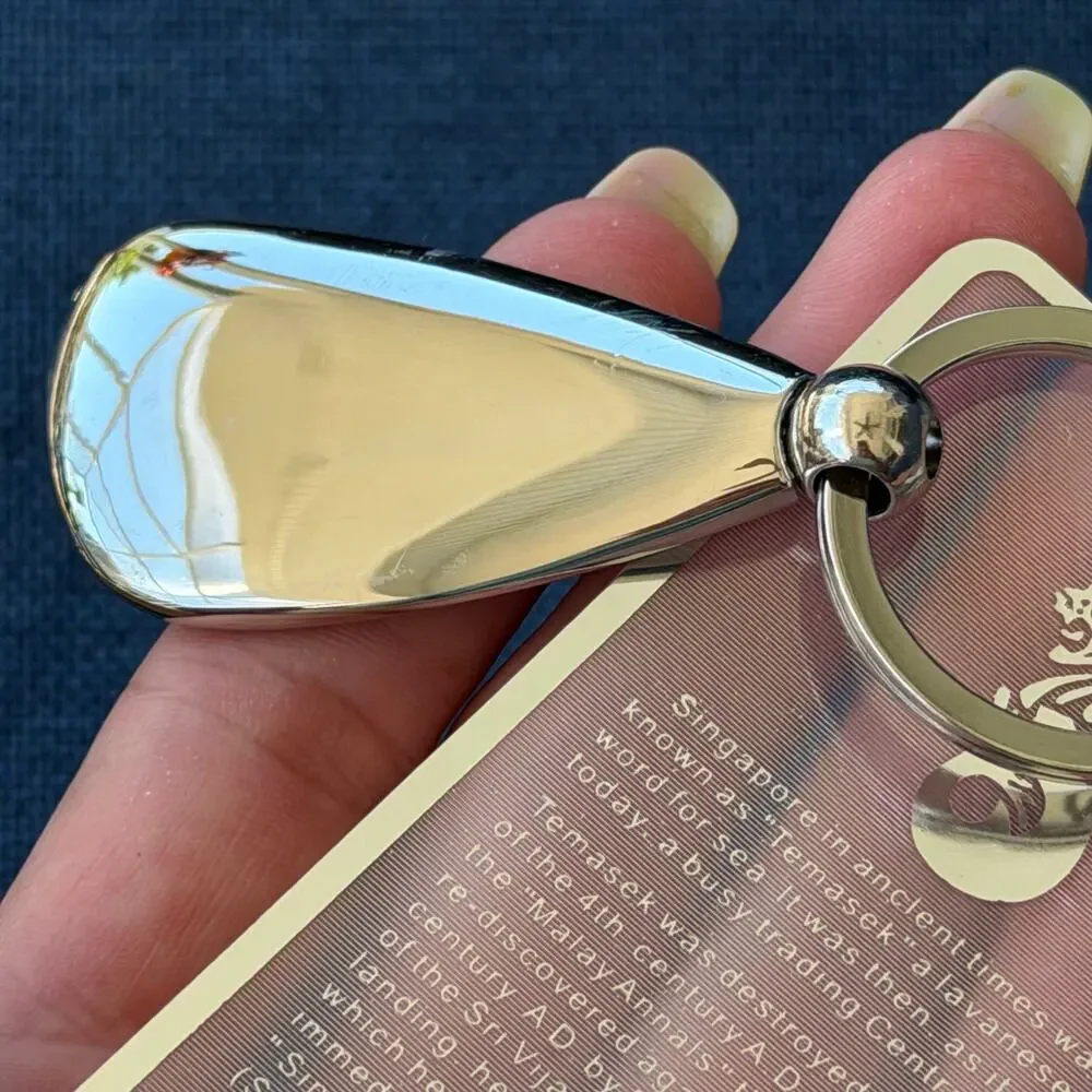Singapore Keychain Merlion Silver Metal Key Ring Heavy Teardrop NOS Opened